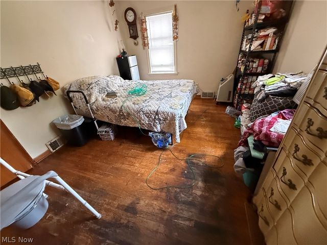 208 Oregon Avenue NW, Warren, OH 44485