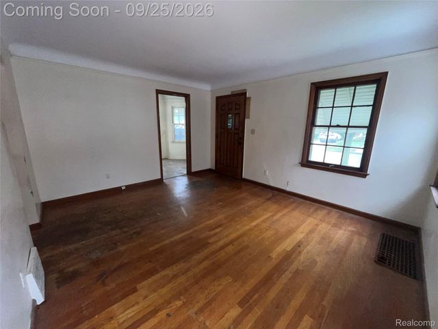 4558 Helen Street, Dearborn, MI 48126