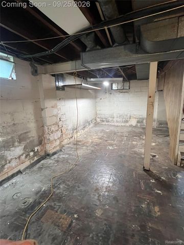4558 Helen Street, Dearborn, MI 48126