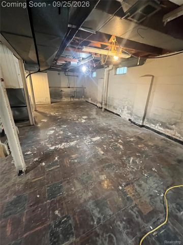 4558 Helen Street, Dearborn, MI 48126