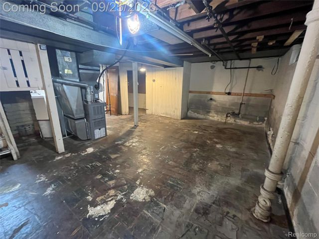 4558 Helen Street, Dearborn, MI 48126