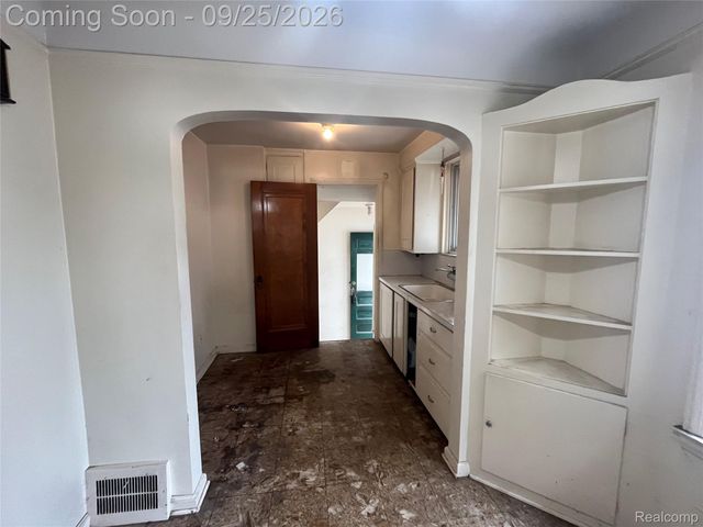 4558 Helen Street, Dearborn, MI 48126