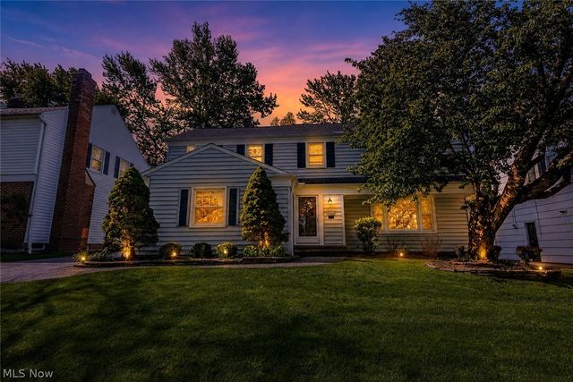 22532 Byron Road, Shaker Heights, OH 44122