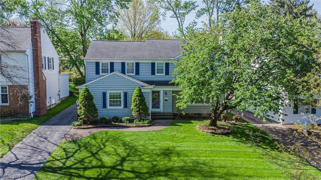 22532 Byron Road, Shaker Heights, OH 44122