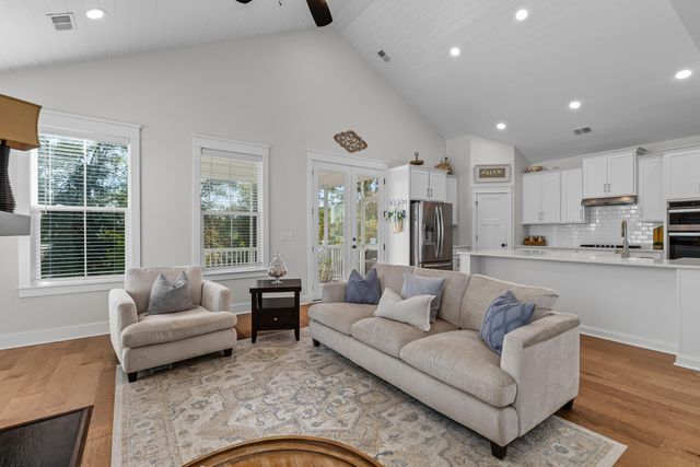 1131 Oak Bluff Avenue, Charleston, SC 29492