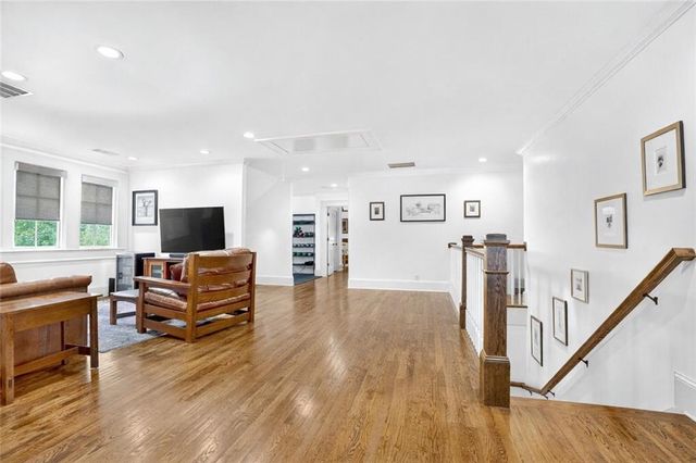 3230 W Andrews NW Drive, Atlanta, GA 30305