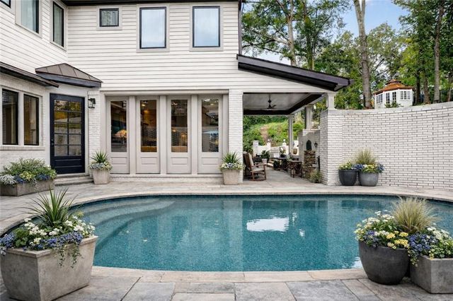 3230 W Andrews NW Drive, Atlanta, GA 30305