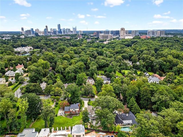 3230 W Andrews NW Drive, Atlanta, GA 30305