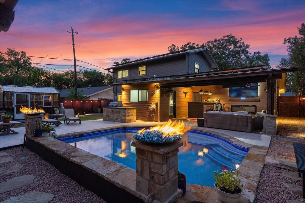 1911 Ohlen RD, Austin, TX 78757