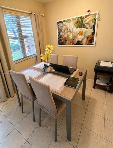 12800 SW 7th Ct 102G, Pembroke Pines, FL 33027