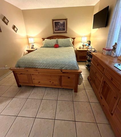 12800 SW 7th Ct 102G, Pembroke Pines, FL 33027