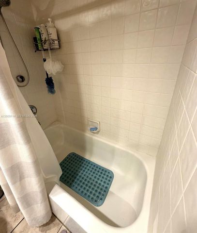 12800 SW 7th Ct 102G, Pembroke Pines, FL 33027