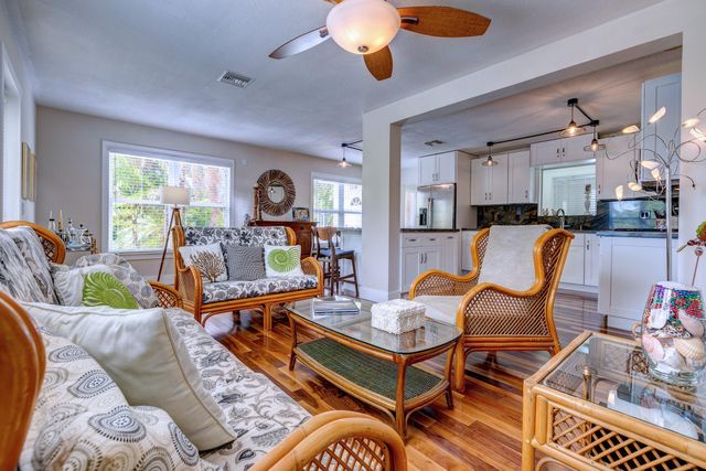 56 Bay Drive, Saddlebunch, FL 33040