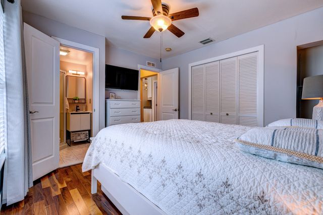 56 Bay Drive, Saddlebunch, FL 33040