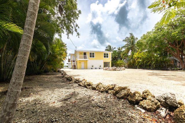 56 Bay Drive, Saddlebunch, FL 33040