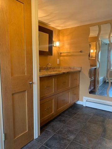 10 Salem St. Ave 2, Boston, MA 02129