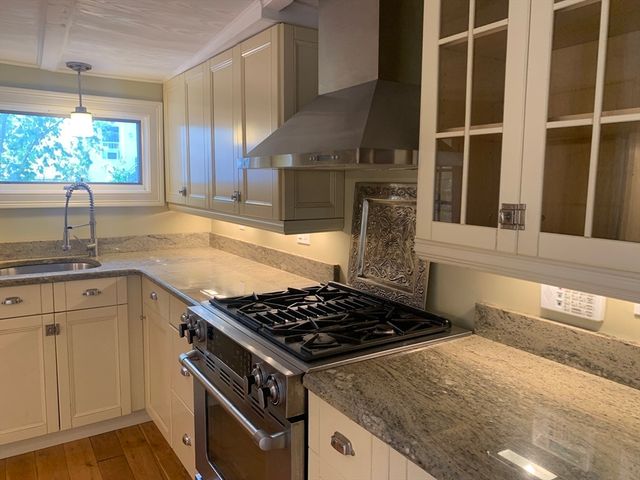 10 Salem St. Ave 2, Boston, MA 02129