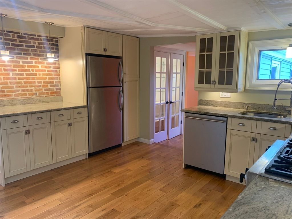 10 Salem St. Ave 2, Boston, MA 02129