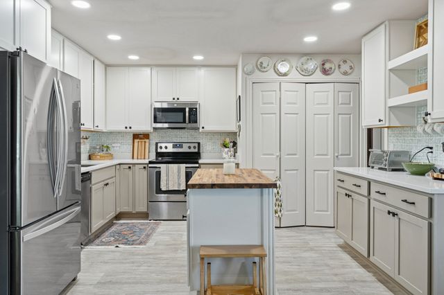 717 Forest Ridge Drive, Garland, TX 75042