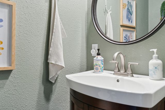 717 Forest Ridge Drive, Garland, TX 75042