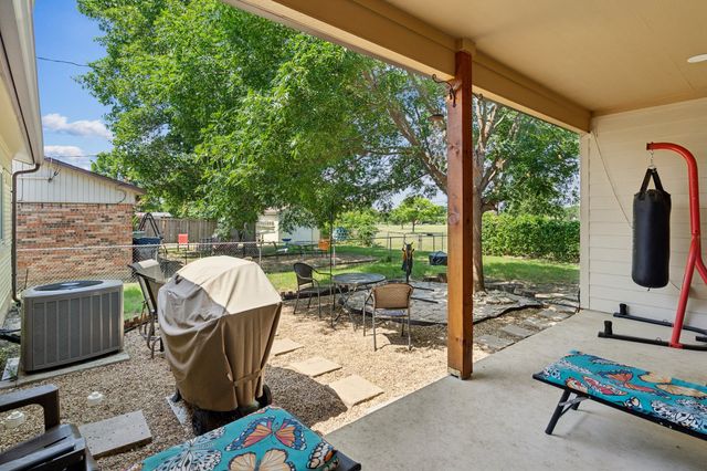 717 Forest Ridge Drive, Garland, TX 75042
