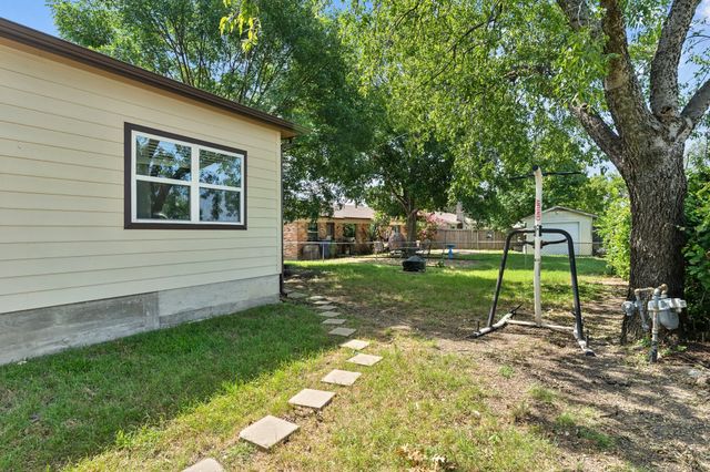 717 Forest Ridge Drive, Garland, TX 75042