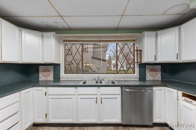 1332 Muskegon Avenue, Grand Rapids, MI 49504