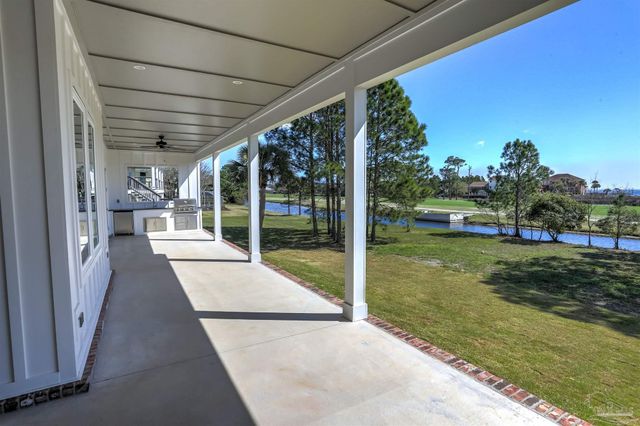 3846 Saber Tooth Cir, Gulf Breeze, FL 32563
