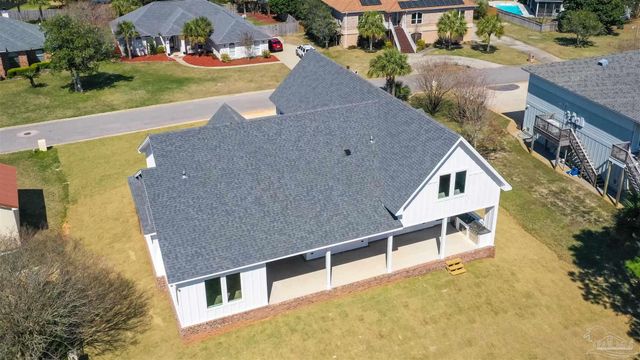 3846 Saber Tooth Cir, Gulf Breeze, FL 32563