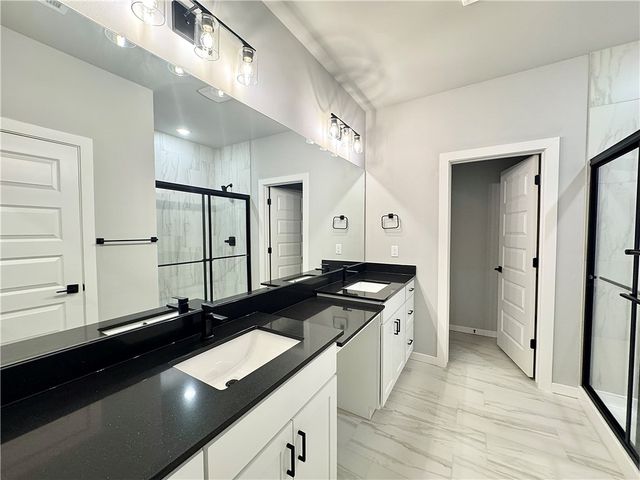 5906 SW Bear Creek Avenue, Bentonville, AR 72713