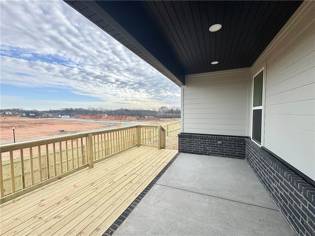 5906 SW Bear Creek Avenue, Bentonville, AR 72713