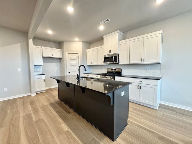 5906 SW Bear Creek Avenue, Bentonville, AR 72713