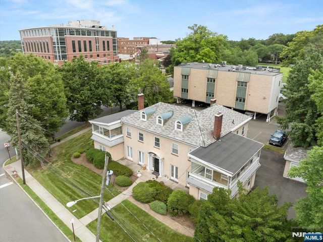 61 Glenwood Road, Englewood, NJ 07631
