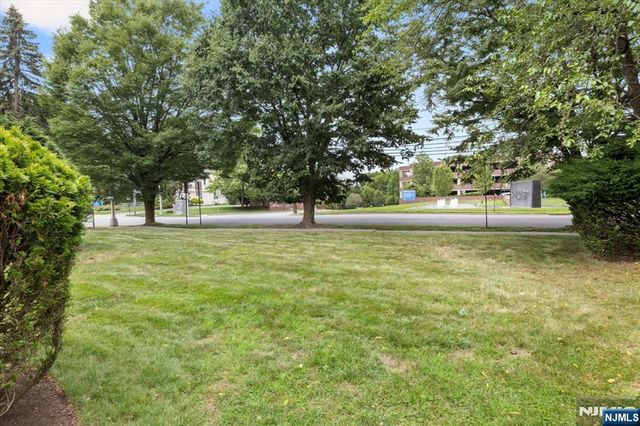 61 Glenwood Road, Englewood, NJ 07631