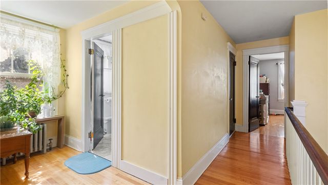 75 Read Avenue, Lincoln, RI 02865