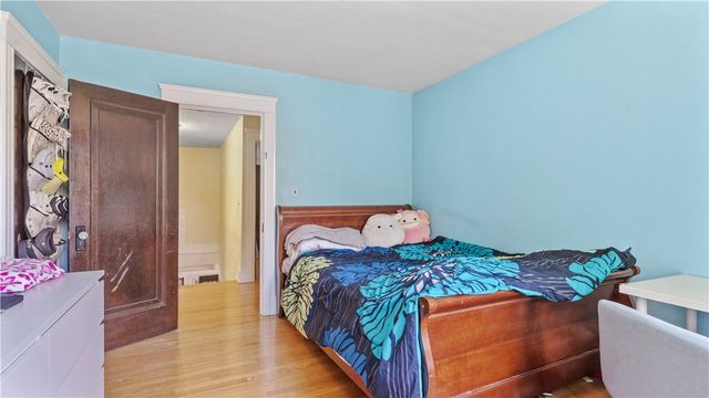 75 Read Avenue, Lincoln, RI 02865