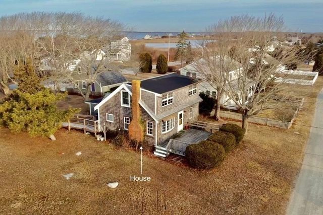 76 Nakata Avenue, Fairhaven, MA 02719