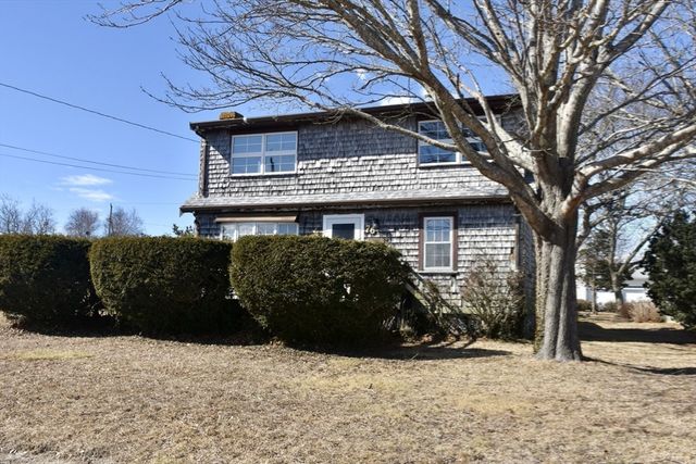76 Nakata Avenue, Fairhaven, MA 02719