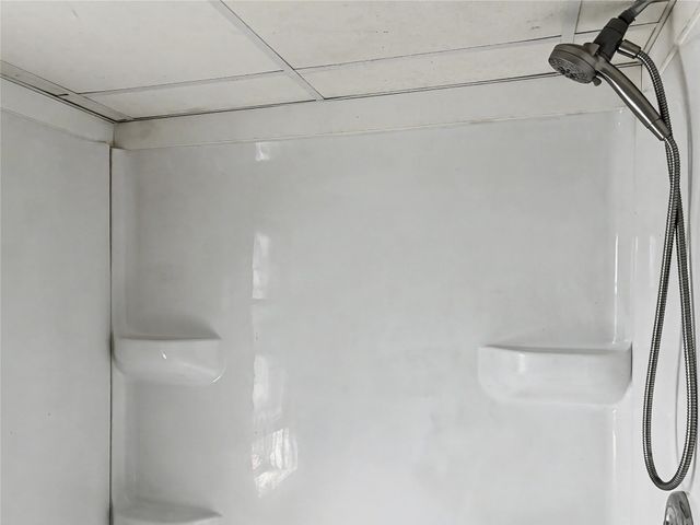 1350 E 9th Street, Des Moines, IA 50316