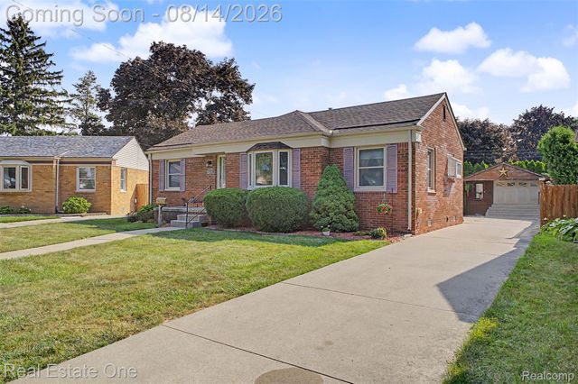 6331 Buckingham Avenue, Allen Park, MI 48101