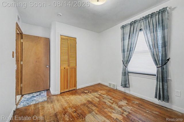 6331 Buckingham Avenue, Allen Park, MI 48101