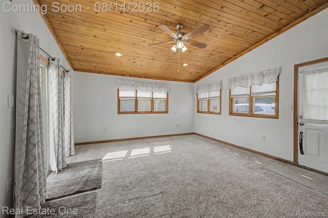 6331 Buckingham Avenue, Allen Park, MI 48101