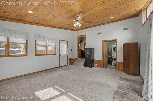 6331 Buckingham Avenue, Allen Park, MI 48101
