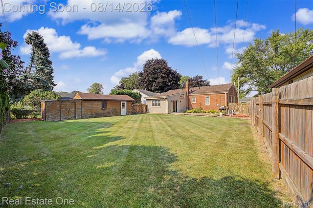 6331 Buckingham Avenue, Allen Park, MI 48101