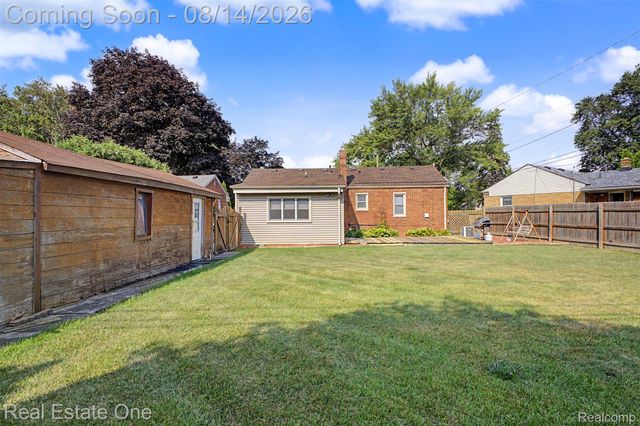 6331 Buckingham Avenue, Allen Park, MI 48101