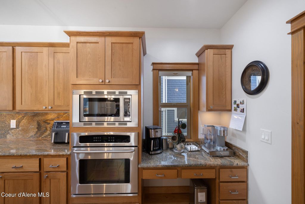 4083 W SHOREVIEW LN, Coeur d'Alene, ID 83814 photo 8