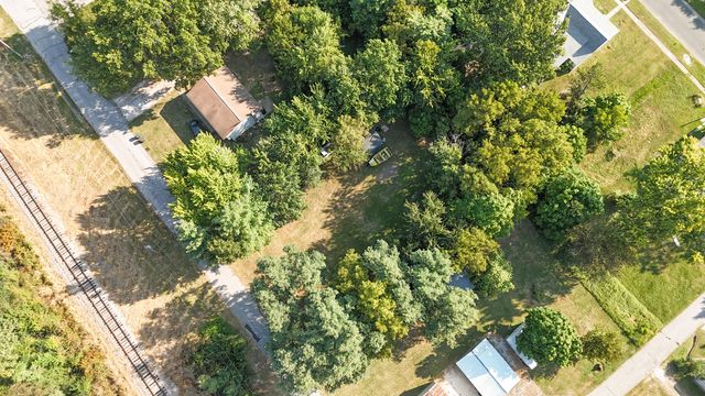 812 N MOULTON ST, Moberly, MO 65270