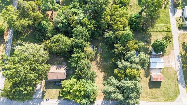 812 N MOULTON ST, Moberly, MO 65270