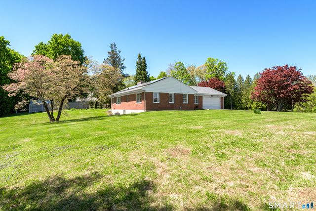 207 South Main Street, East Granby, CT 06026