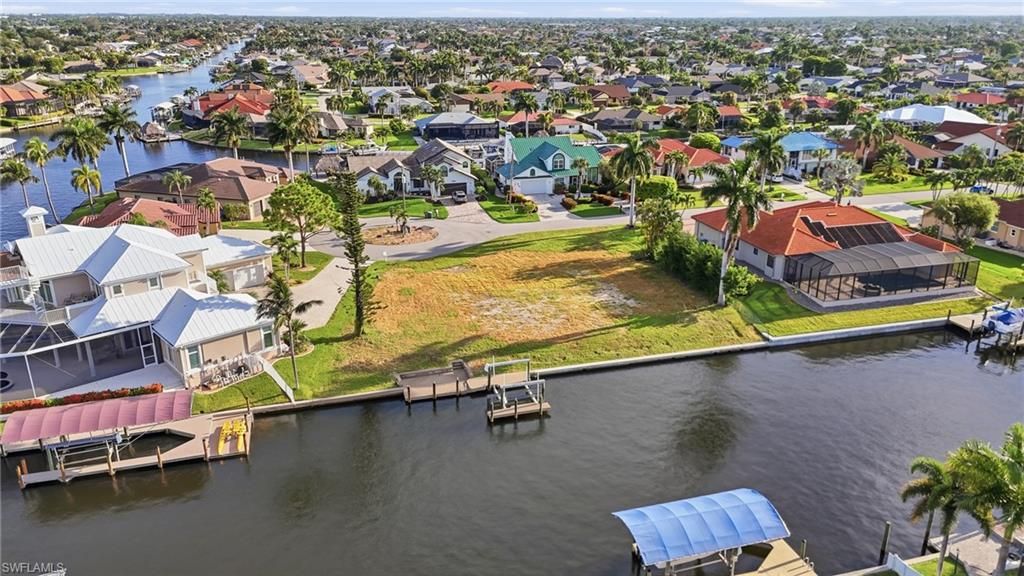 Image 21 of property listing at 1230 SW 53rd TER, Cape Coral, FL 33914